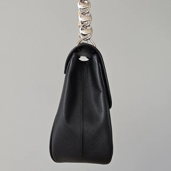 Ferragamo Handbag - Picture 5 of 17